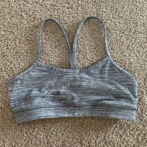 size 4 lululemon sports bra
